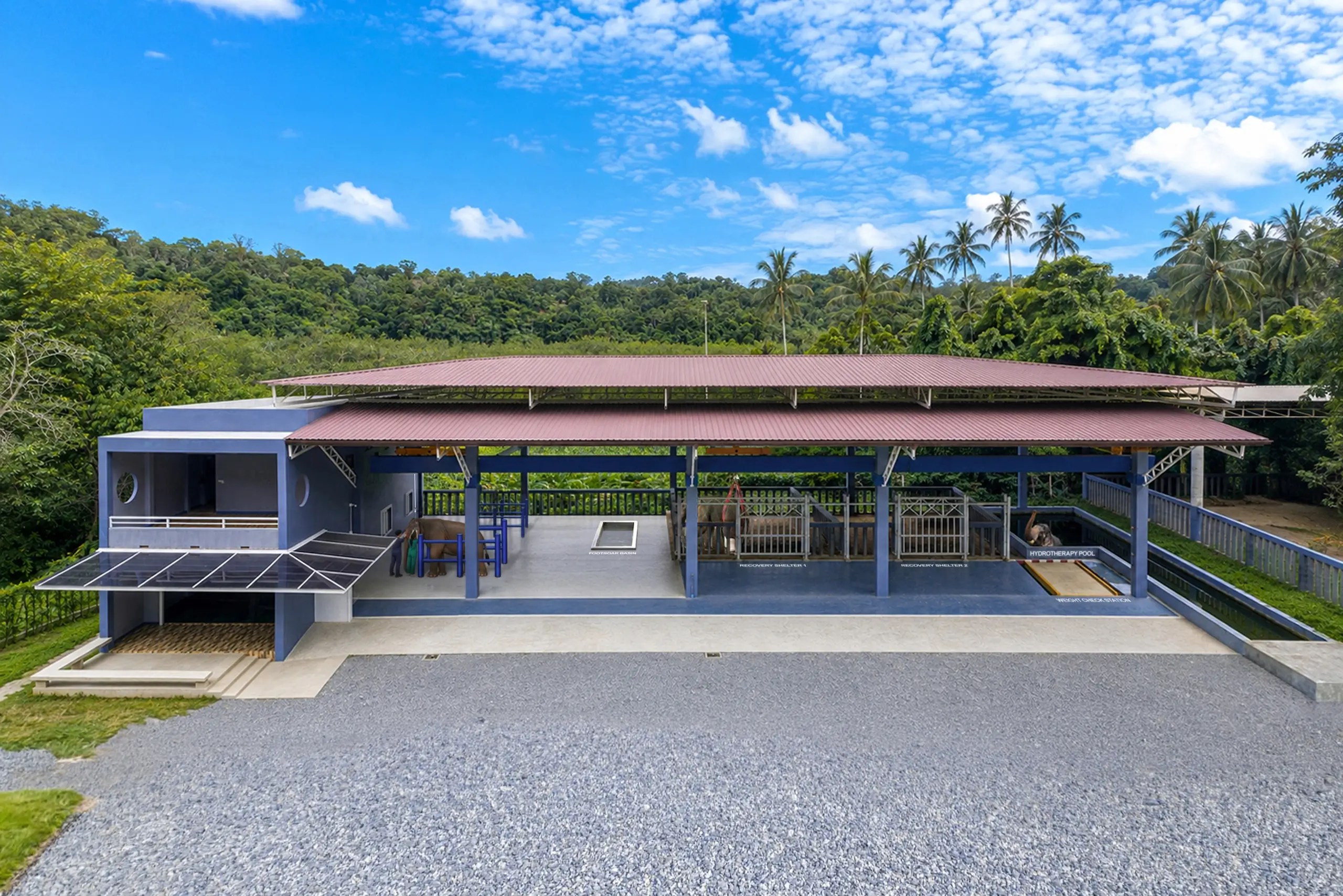 Frontal overview of the PES elephant hospital